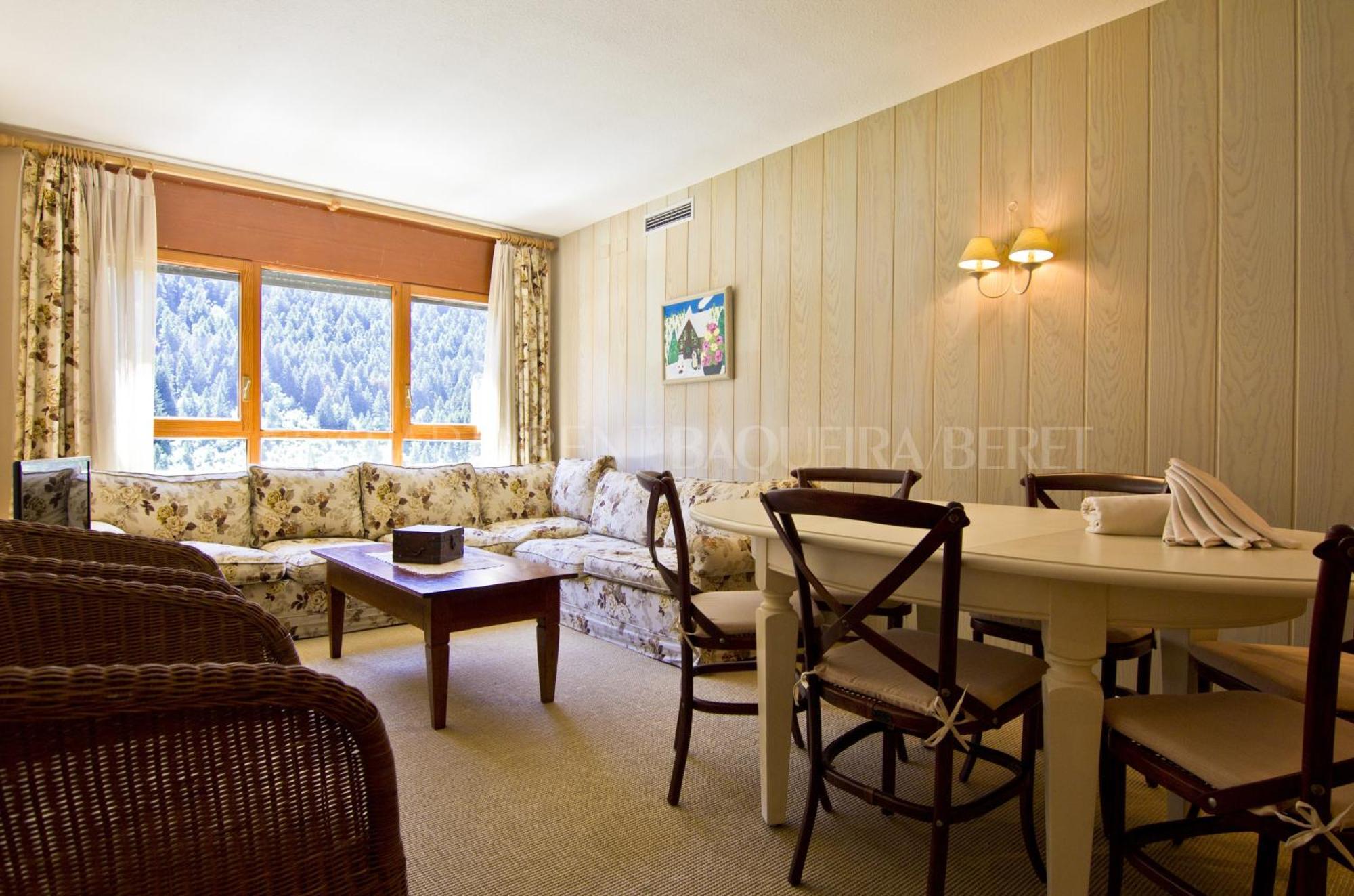 Apartarent 1500 Baqueira Beret Exterior photo